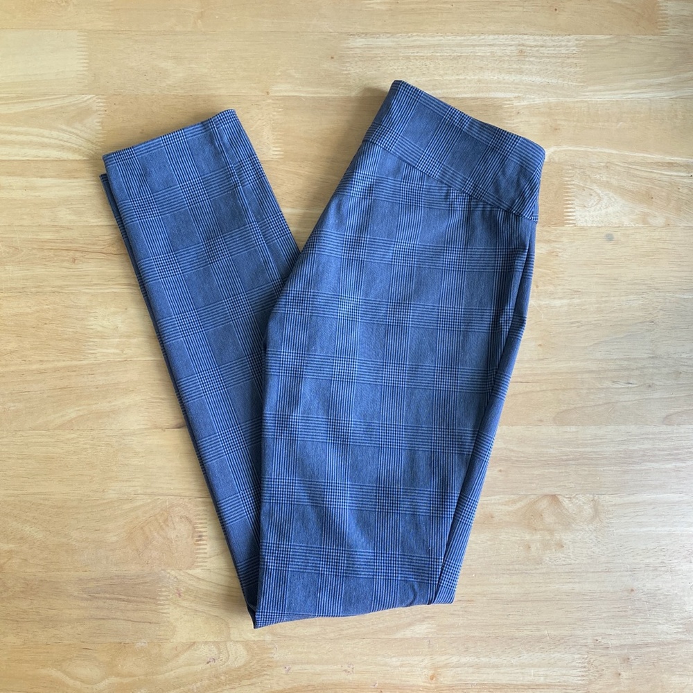 Van Heusen Stretch Gray Plaid Pattern Pants